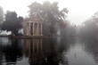 Laghetto di Villa Borghese con nebbia - Roma