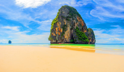 Canvas Print - Beautiful tropical beach