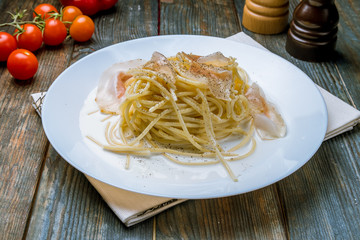 Spaghetti Carbonara with bacon