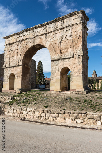 Fotografie, Obraz The Arch of Medinaceli is a unique example of monumental Roman triumphal arch within Hispania