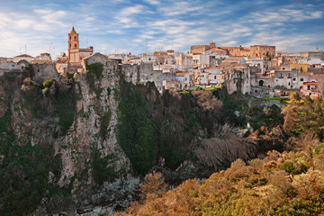 Sticker - Laterza, Taranto, Puglia, Italy: landscape of the town over the canyon in the nature park Terra delle Gravine