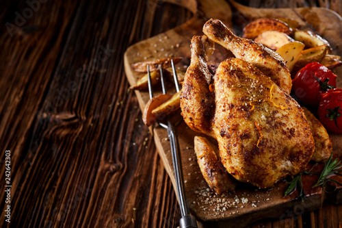 Cuadros en Lienzo Grilled young poussin or spring chicken