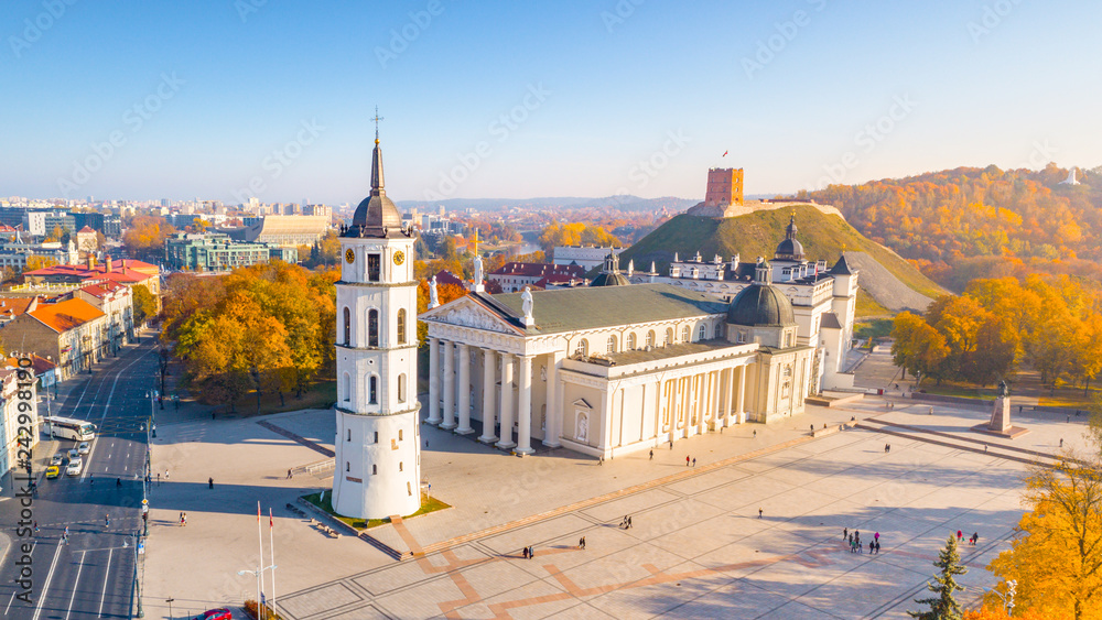 Aerial view of Vilnius, Lithuania - obrazy, fototapety, plakaty 