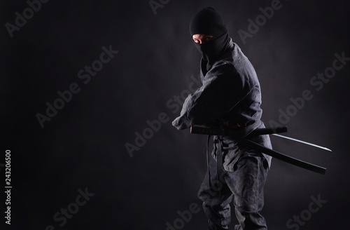 Принти на полотні Ninja, samurai preparing to draw his sword