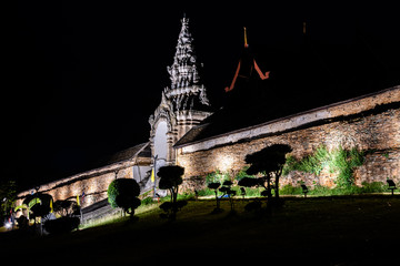 Wall Mural - Phra Thad Lampang Luang temple in the night