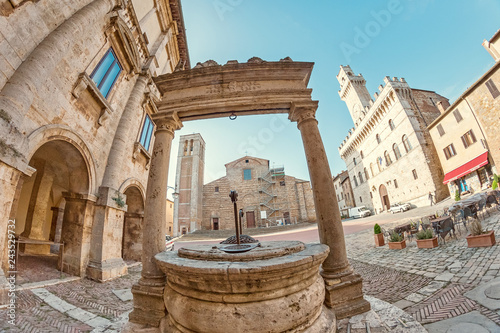 Fotografie, Obraz Cityscape view of the Old Tuscany town of Montepulciano, Italy