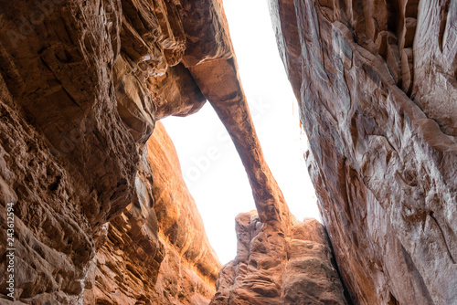 Fotografija Surprise Arch in Fiery Furnace in Arches National Park, Utah