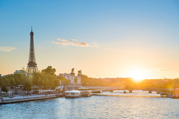 Wall Mural - Beautiful sunset with Eiffel Tower and Seine river in Paris, France