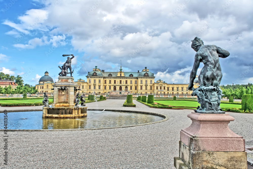 Obraz na płótnie The Drottningholm Palace   - private residence of the Swedish royal family. w salonie