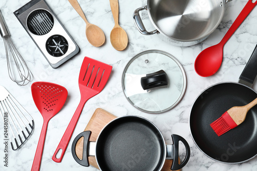 Cuadros en Lienzo Flat lay composition with clean cookware on marble background