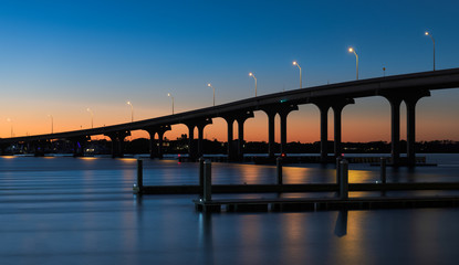 Fototapete - Vilano Bridge at dusk in St. Augustine, Florida