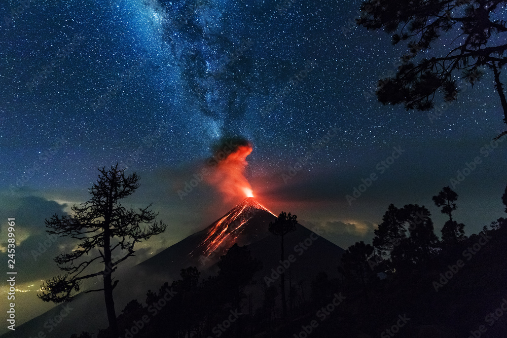 Erupting Volcano, El Fuego, Guatemala, 21. 04. 2018 - obrazy, fototapety, plakaty 