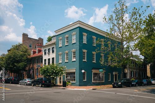 Fotomural The intersection of Cameron Street and Fairfax Street, in Old Town, Alexandria,