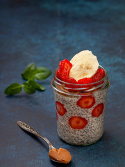 Poster - overnight oatmeal with strawberries