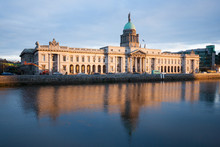 The Custom House In Dublin, Ireland