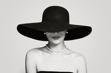 Black And White Portrait Of Vintage Woman In Classic Hat And Pearls Jewelry, Retro Styling Girl