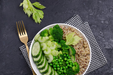 Salad with quinoa