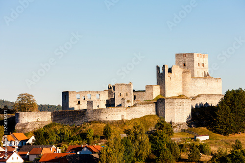 Zdjęcie XXL ruiny zamku Rabi, Republika Czeska