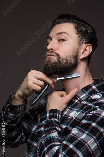 beard cut throat razor