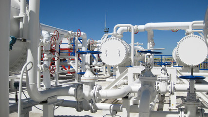 Petrol heat exchangers. gasoline cooling with water.