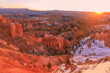 Canvas Print - Winter Sunrise at Bryce Canyon Utah