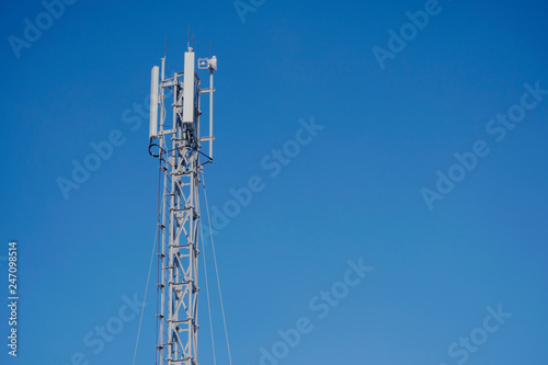 Fotomural mast radio transmissions cellular.