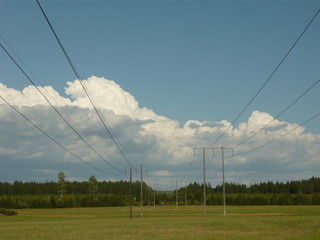 wolken horizont stromtrasse