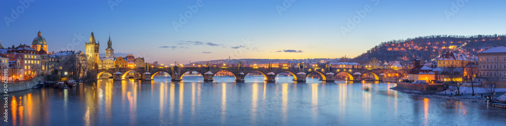 Panoramic View of Charles Bridge - Prague, Czech Republic - obrazy, fototapety, plakaty 