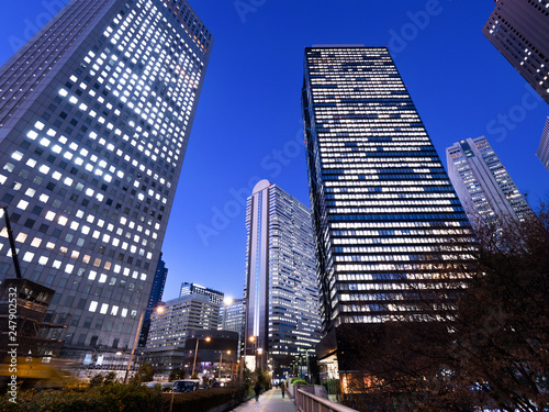 東京都 夜の新宿高層ビル街 Stock 写真 Adobe Stock 東京都 夜の新宿高層ビル街 Stock 写真 Adobe Stock