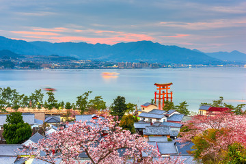 Fototapete - Miyajima Island, Hiroshima, Japan in spring