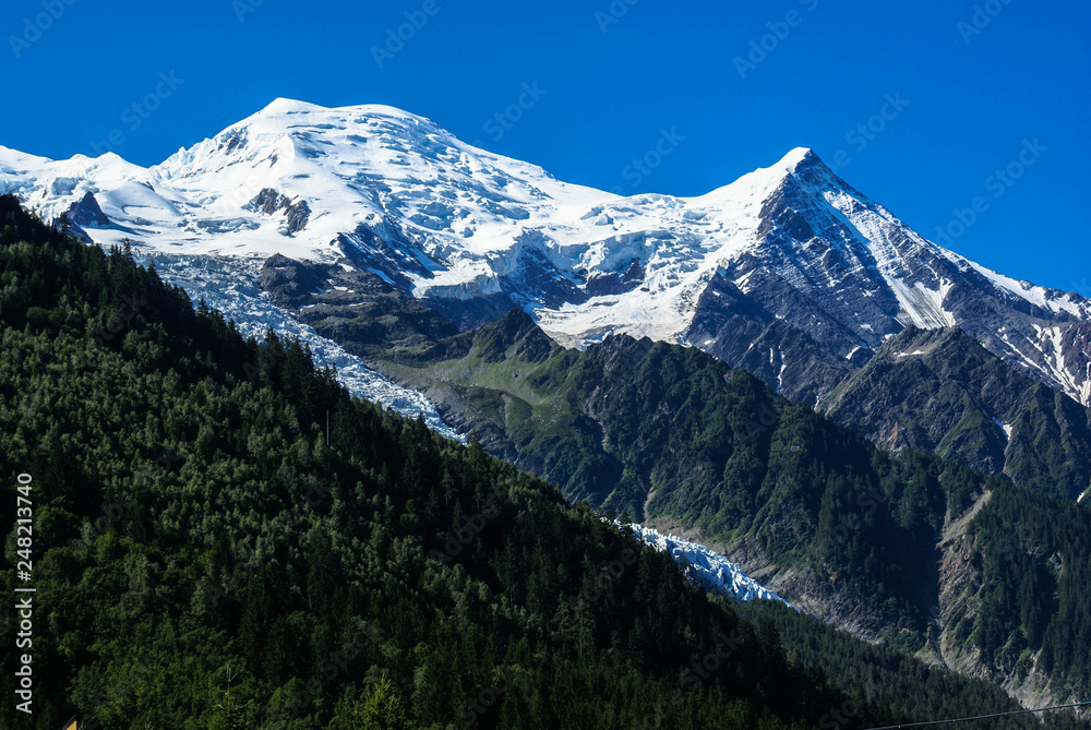 Tour de Mont Blanc , alpy, Szwajcaria.  - obrazy, fototapety, plakaty 