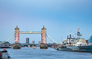 Wall Mural - tower bridge at night, London, UK