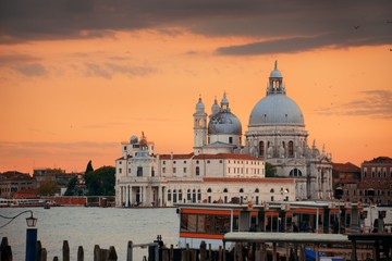 Wall Mural - Venice Grand Canal sunrise and boat