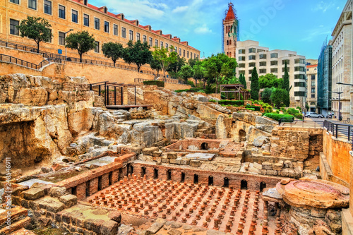Fotomural Ruins of the Roman Baths in Beirut, Lebanon