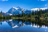 Fototapeta Do przedpokoju - Picture Lake Reflection of Mount Shuksan