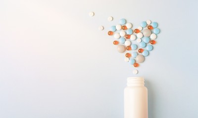 Canvas Print - Medication pills bottle on background