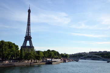 eiffel tower in paris