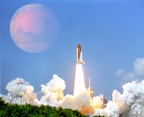 Wall Mural - launch of the spaceship from the spaceport to planet mars. futuristic space travel and tourism conce