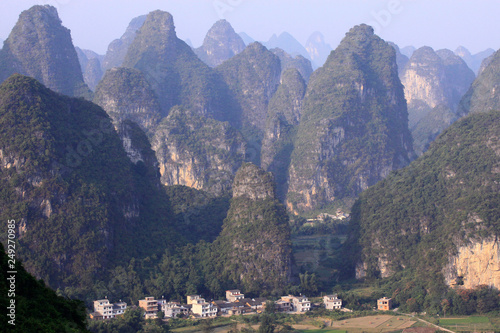 Fotografía Sunrise Landscape of Guilin Karst mountains