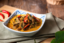Curry With Beef Recipe (Panang Neua).