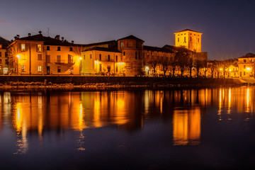 Wall Mural - il borgo di Brivio al tramonto