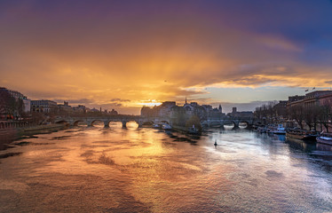 Wall Mural - île de la cité  Paris