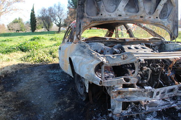 Canvas Print - accident de la route : voiture brûlée