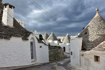 Canvas Print - Unique Trulli houses of Alberobello, Puglia region, Italy