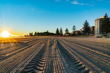 Wall Mural - Intense sunrise at Mount Maunganui