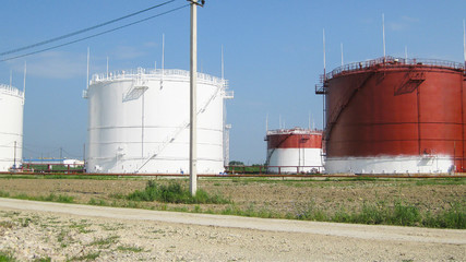 Storage tanks for petroleum products