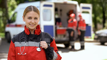 ambulancepersoneel-gratis-stock-foto-public-domain-pictures