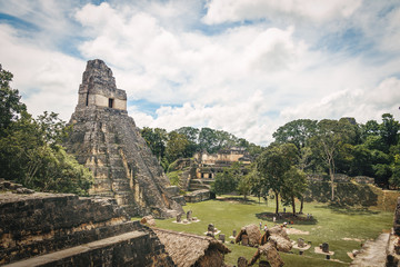 Wall Mural - Mayan Temple I (Gran Jaguar) at Tikal National Park - Guatemala