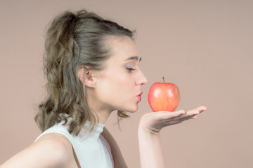 girl with an apple