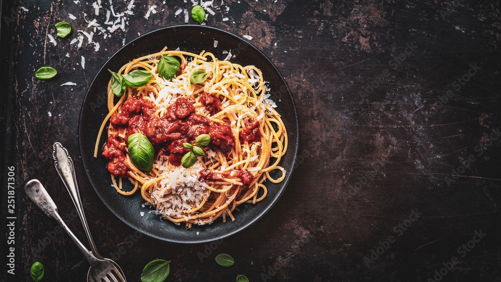 delicious appetizing classic spaghetti pasta with parmesan - obrazy, fototapety, plakaty 